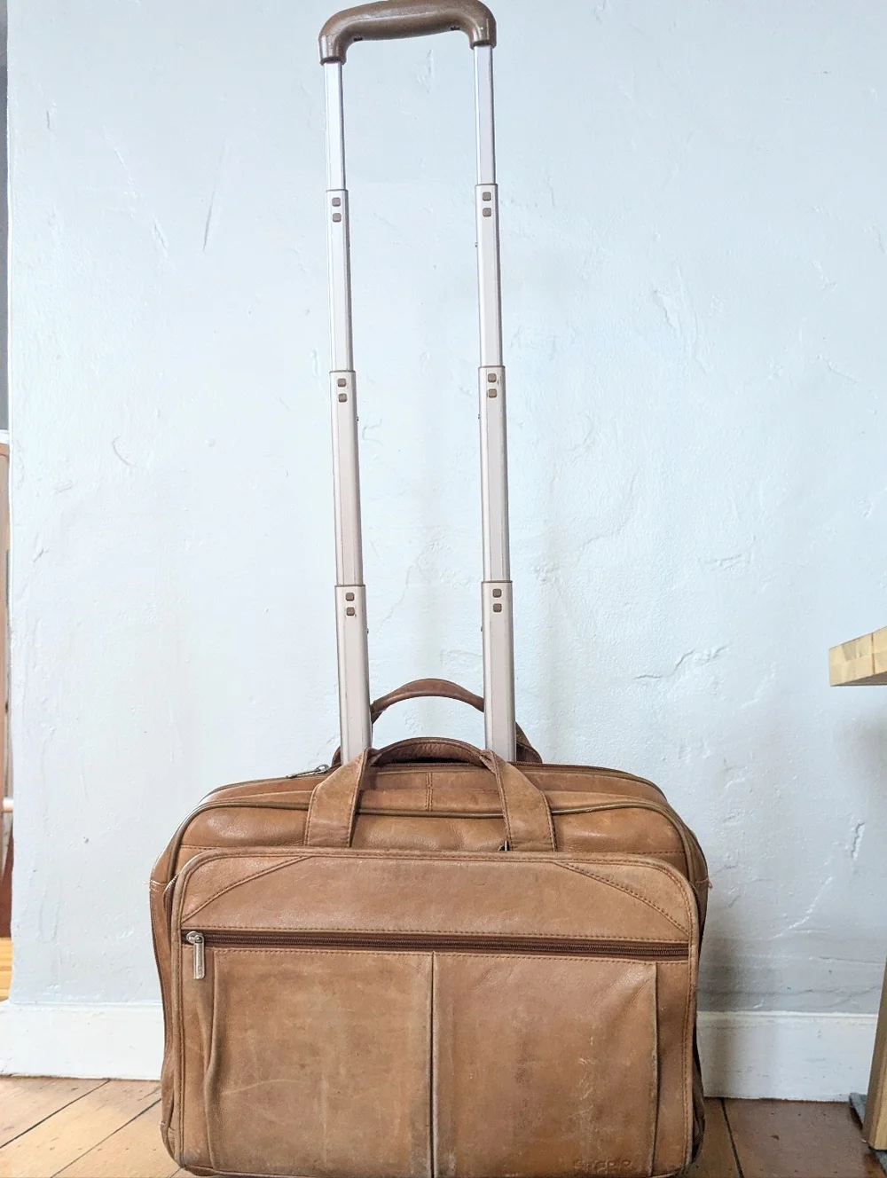 Solo Vintage Tan Leather Rolling Laptop Briefcase Pilot Bag